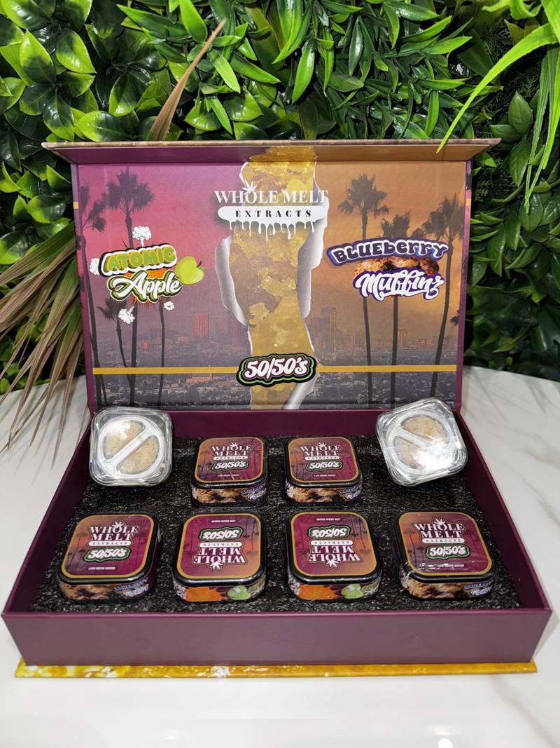 WHOLE MELT EXTRACTS- Premium Live Resin Sugar- 50/50s- ATOMIC APPLE/BLUEBERRY MUFFINZ- 3.5g - Whole Melt Extract Official WHOLE MELT EXTRACTS- Premium Live Resin Sugar- 50/50s- ATOMIC APPLE/BLUEBERRY MUFFINZ- 3.5g - Whole Melt Extract Official